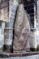Le menhir de la cathédrale Saint Julien du Mans